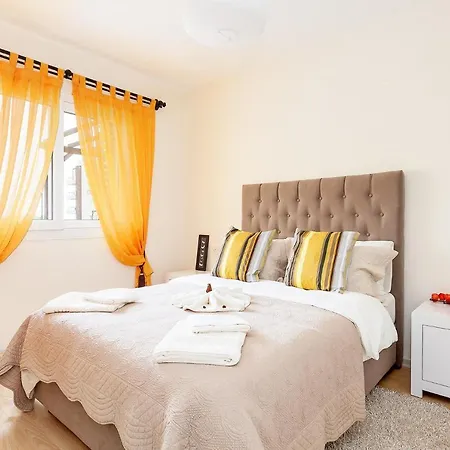 Thalassa Private 3 Bed Private Pool Vokolidha